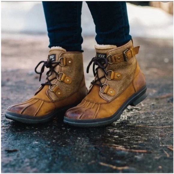 NWOB UGG Cecile Waterproof Leather Chestnut Ankle Boots Buckle Lace Up Winter - Picture 1 of 15